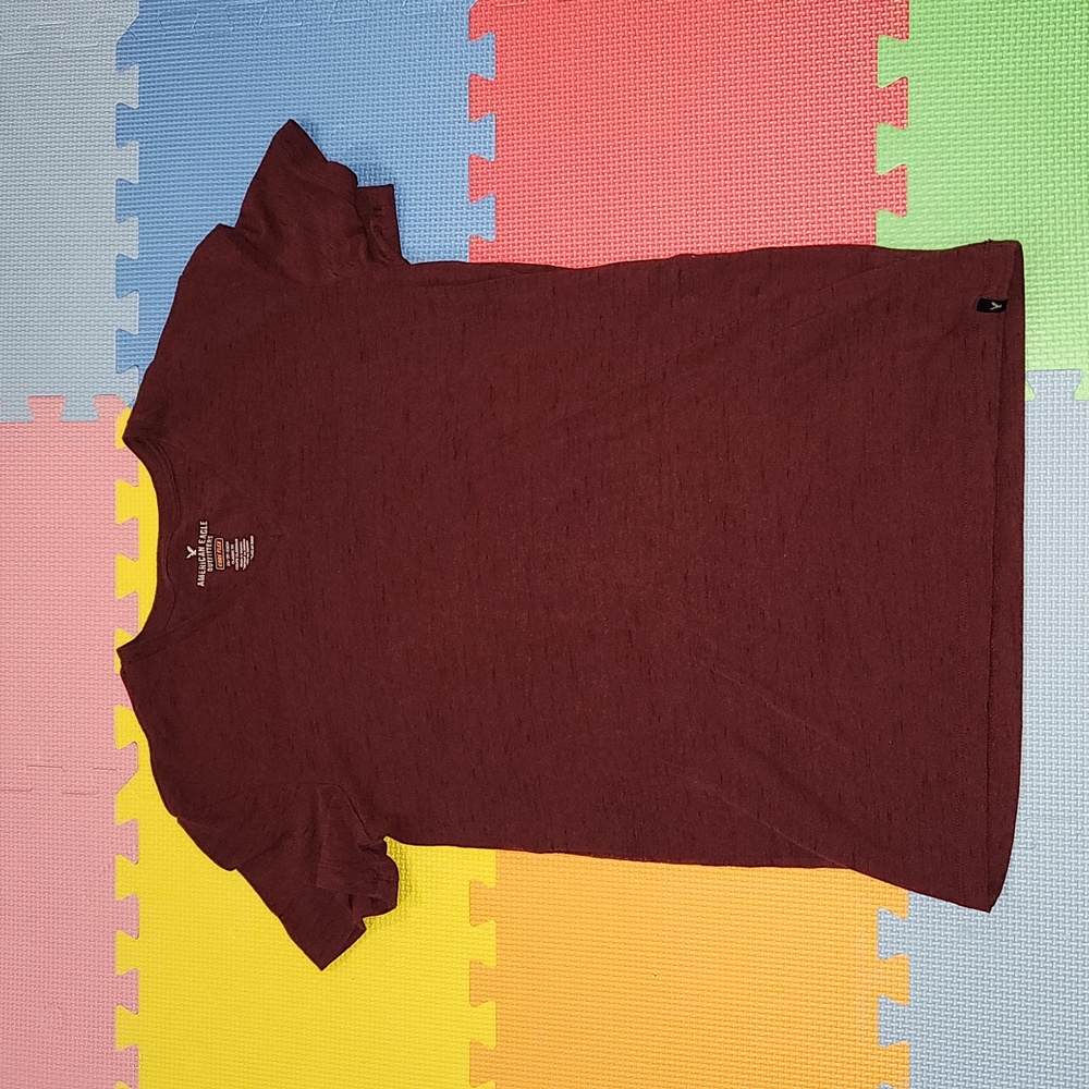 American eagle size XS, boys v- neck short sleeve shirt,  like new